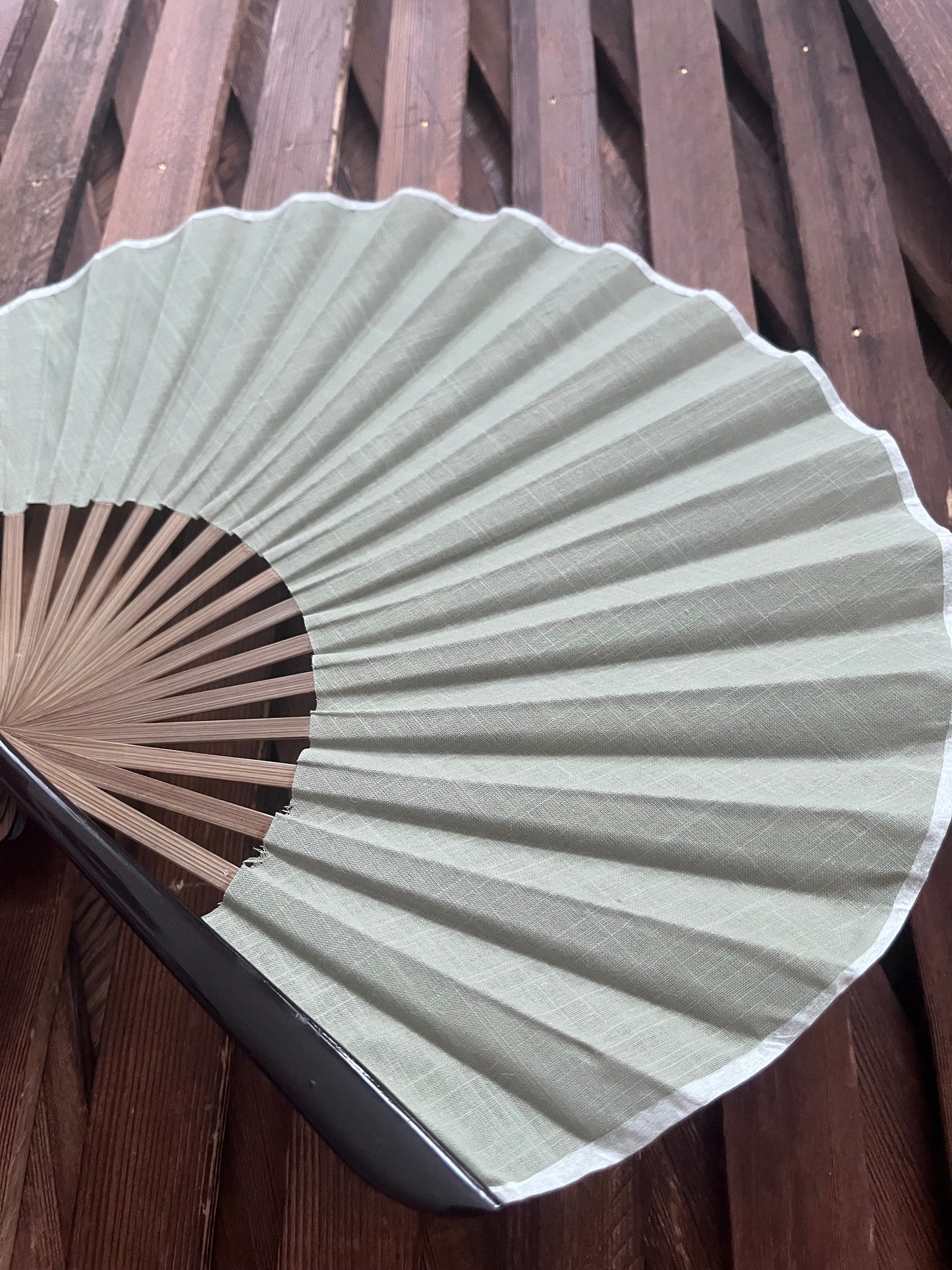 SAGE BREEZE, éventail pliant chinois
