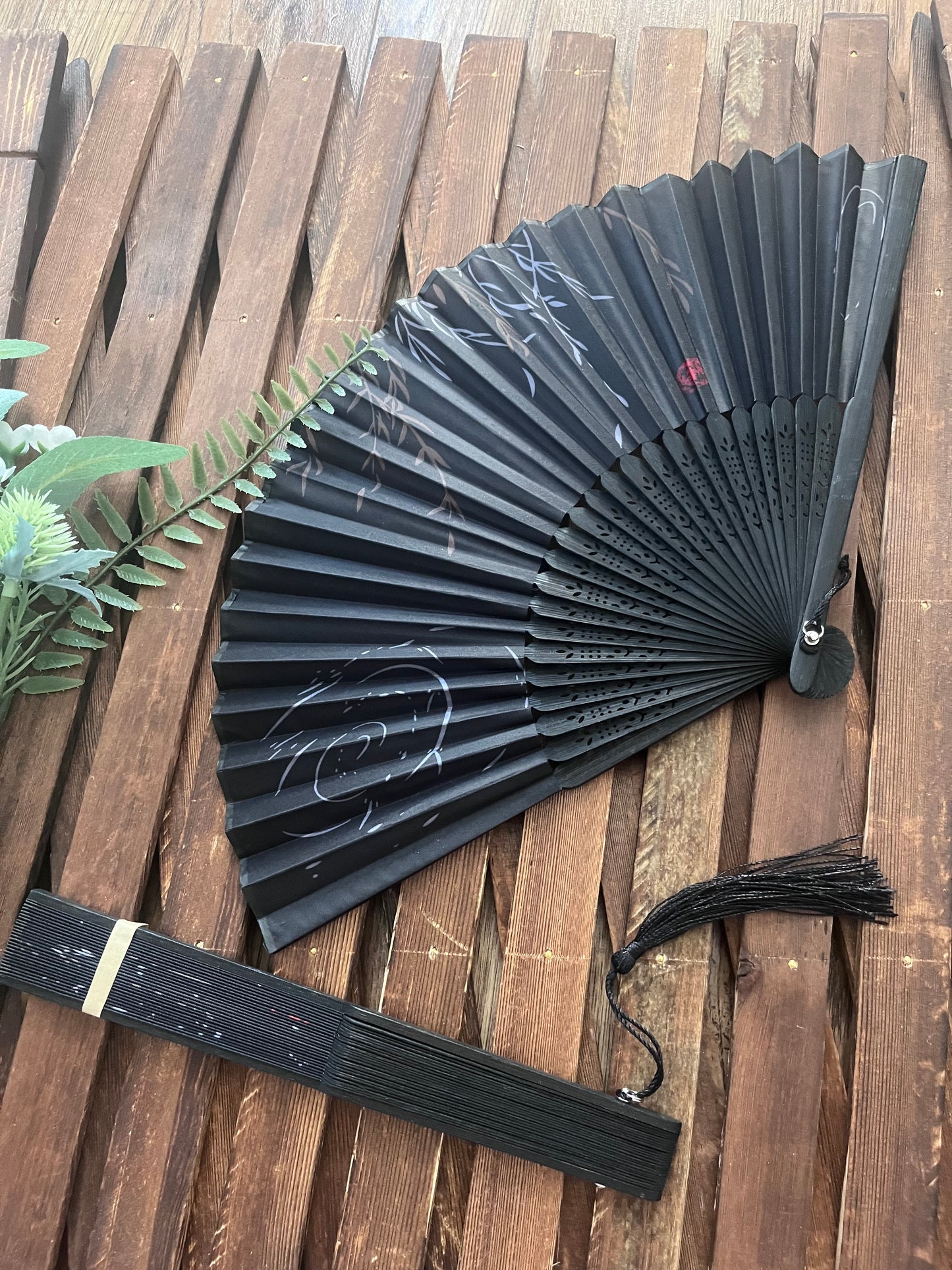 Chinese Folding Fan - WILLOW SHADOW